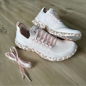 NEW APL Techloom Breeze Rose Dust Leopard shoes